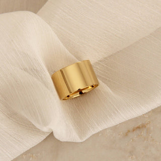 Classic Cigar Band Ring