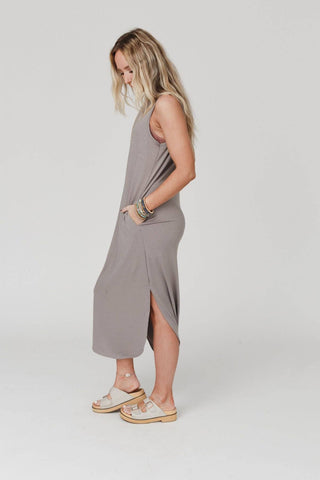 Cassie Sleeveless Pocket Maxi Dress - Wedges And Wide Legs Boutique