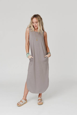 Cassie Sleeveless Pocket Maxi Dress - Wedges And Wide Legs Boutique