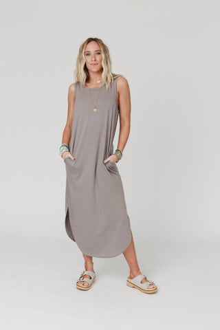 Cassie Sleeveless Pocket Maxi Dress - Wedges And Wide Legs Boutique