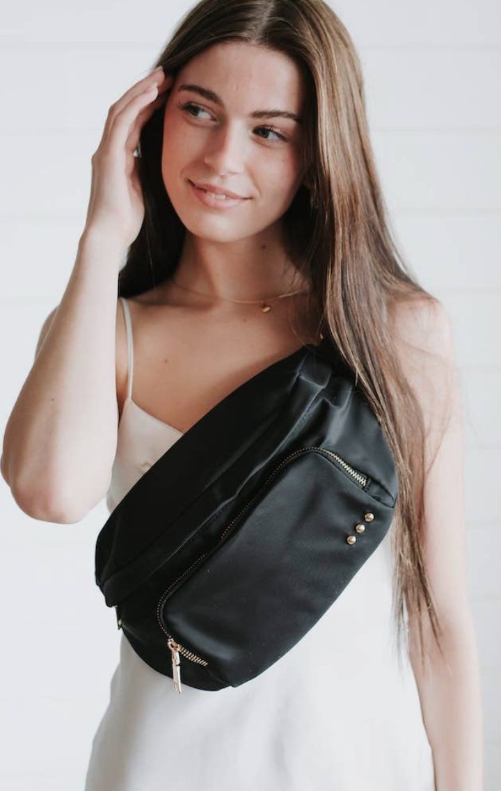 Daily Oversized Sling Bag | Black - Wedges And Wide Legs Boutique