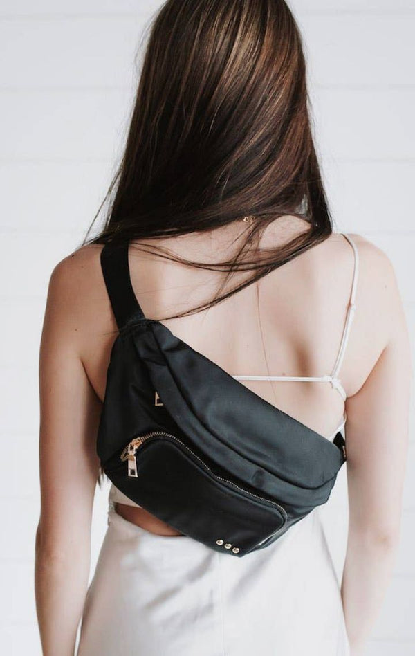Daily Oversized Sling Bag | Black - Wedges And Wide Legs Boutique