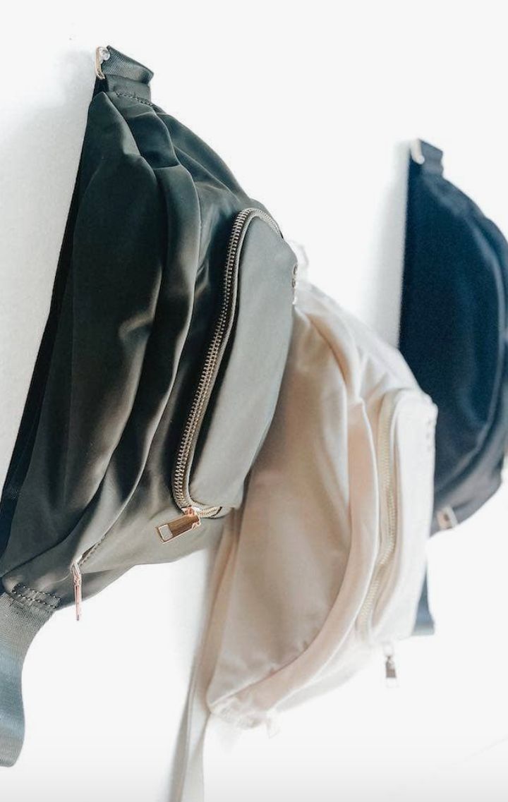 Daily Oversized Sling Bag | Olive - Wedges And Wide Legs Boutique