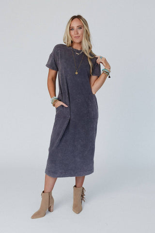 Long Weekend Maxi Tee Dress - Wedges And Wide Legs Boutique