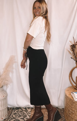 Ribbed Knit Midi Skirt - Wedges And Wide Legs Boutique